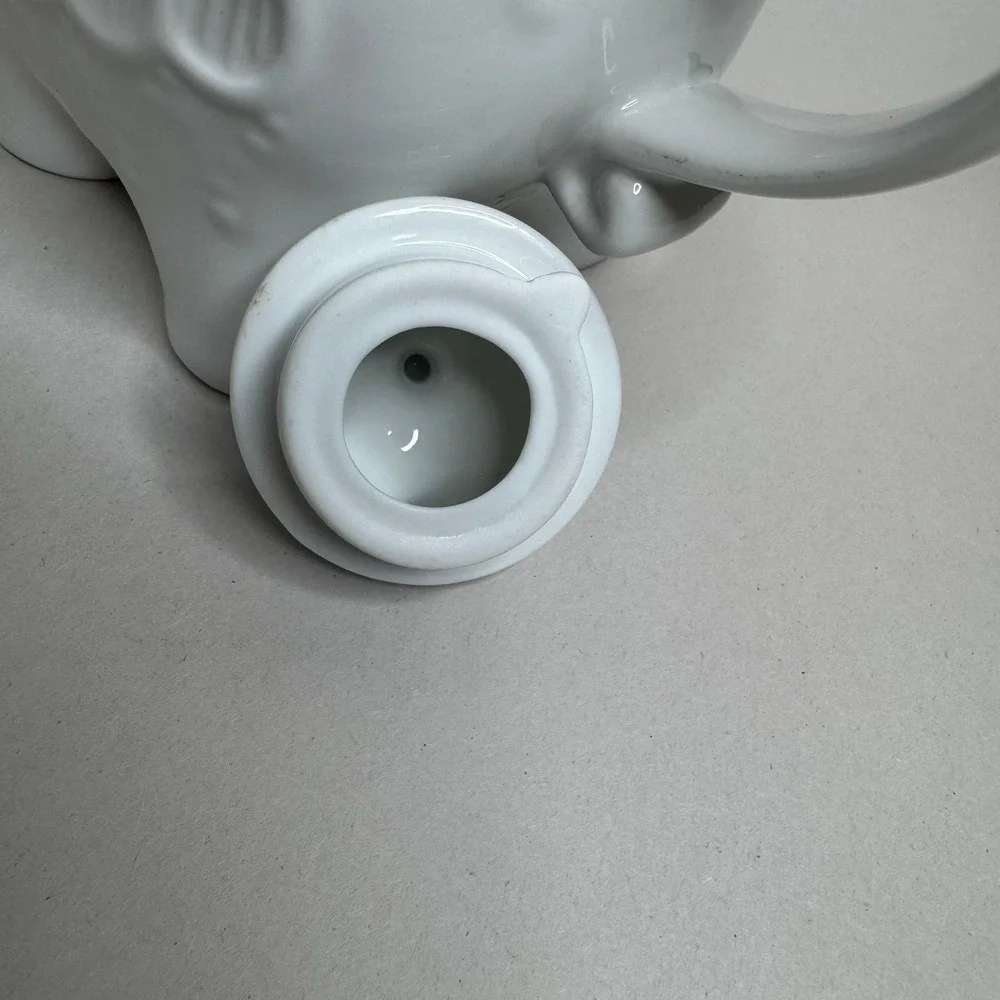 Gordon‎ Bleu White Ceramic Elephant Teapot